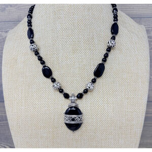 Vintage Sterling Silver 925 and Beaded Black Onyx Pendant Necklace 18 Inch